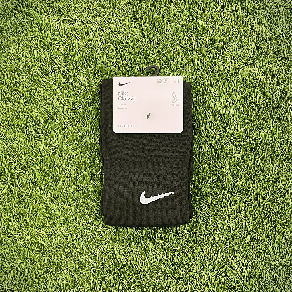 Nike Classic Soccer Socks – Dri-FIT (Black)